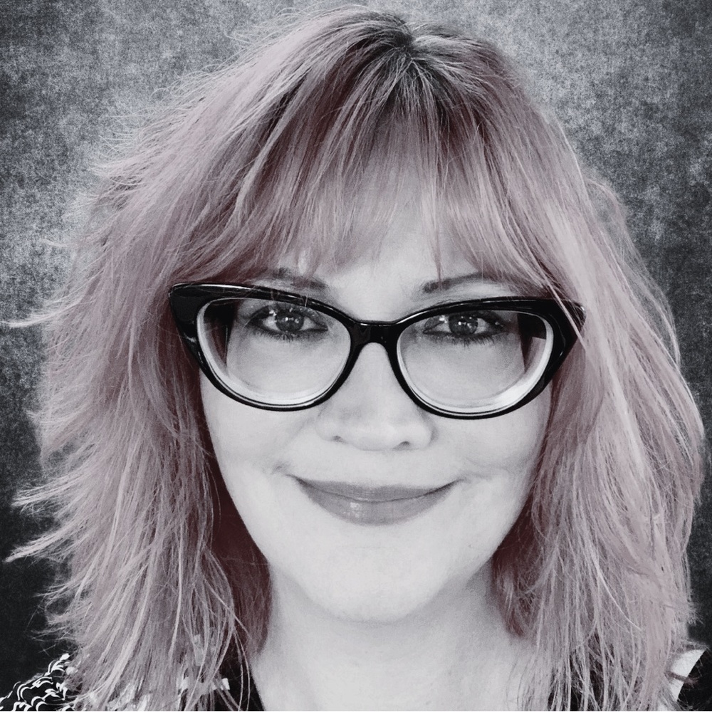 Meet your Posher, Lara